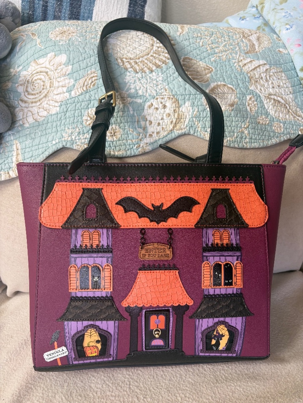 Vendula Ghoul-e-vard tote